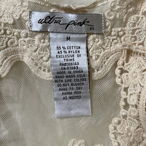 Lace Vest - Picture 2 of 2